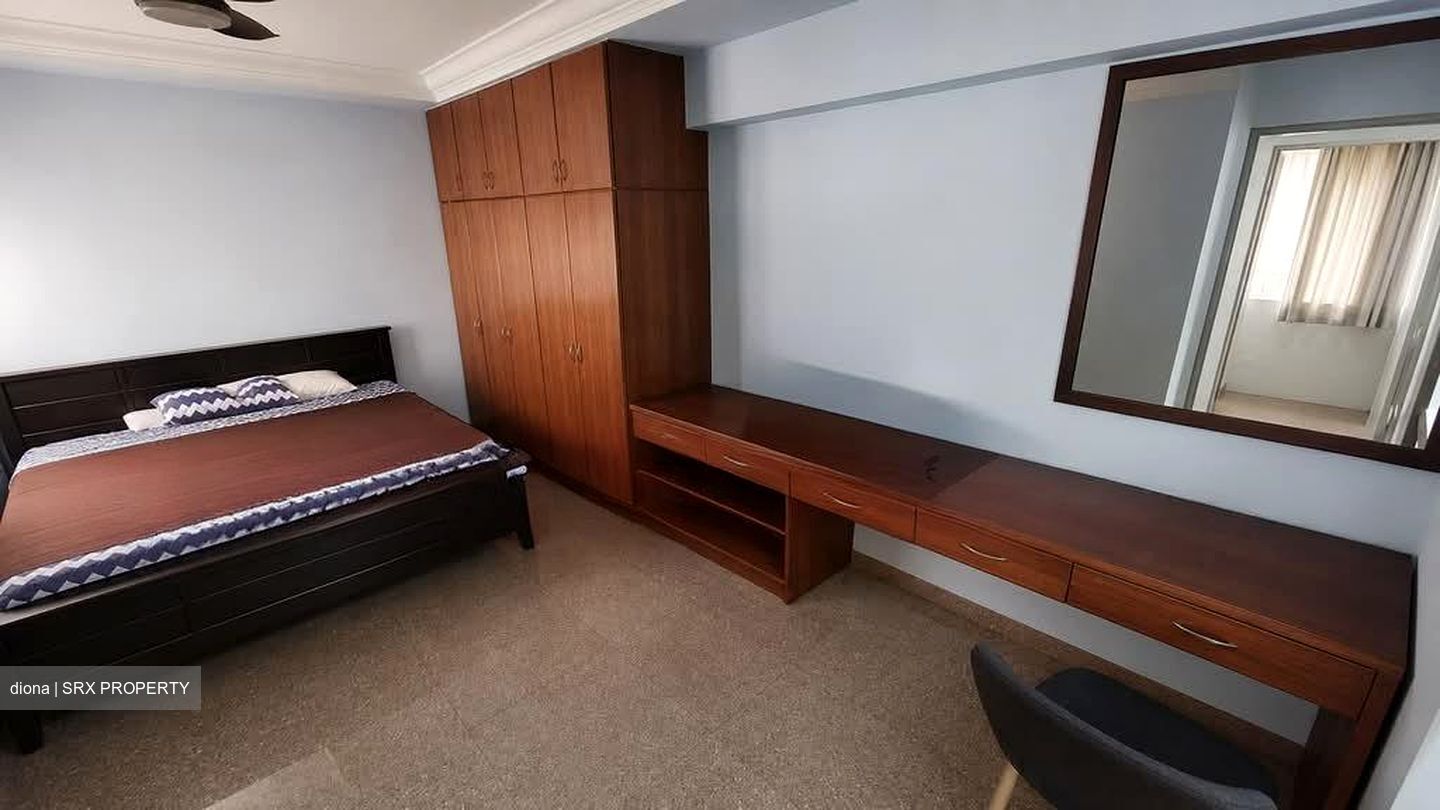 Blk 647 Woodlands Ring Road (Woodlands), HDB Executive #569127461